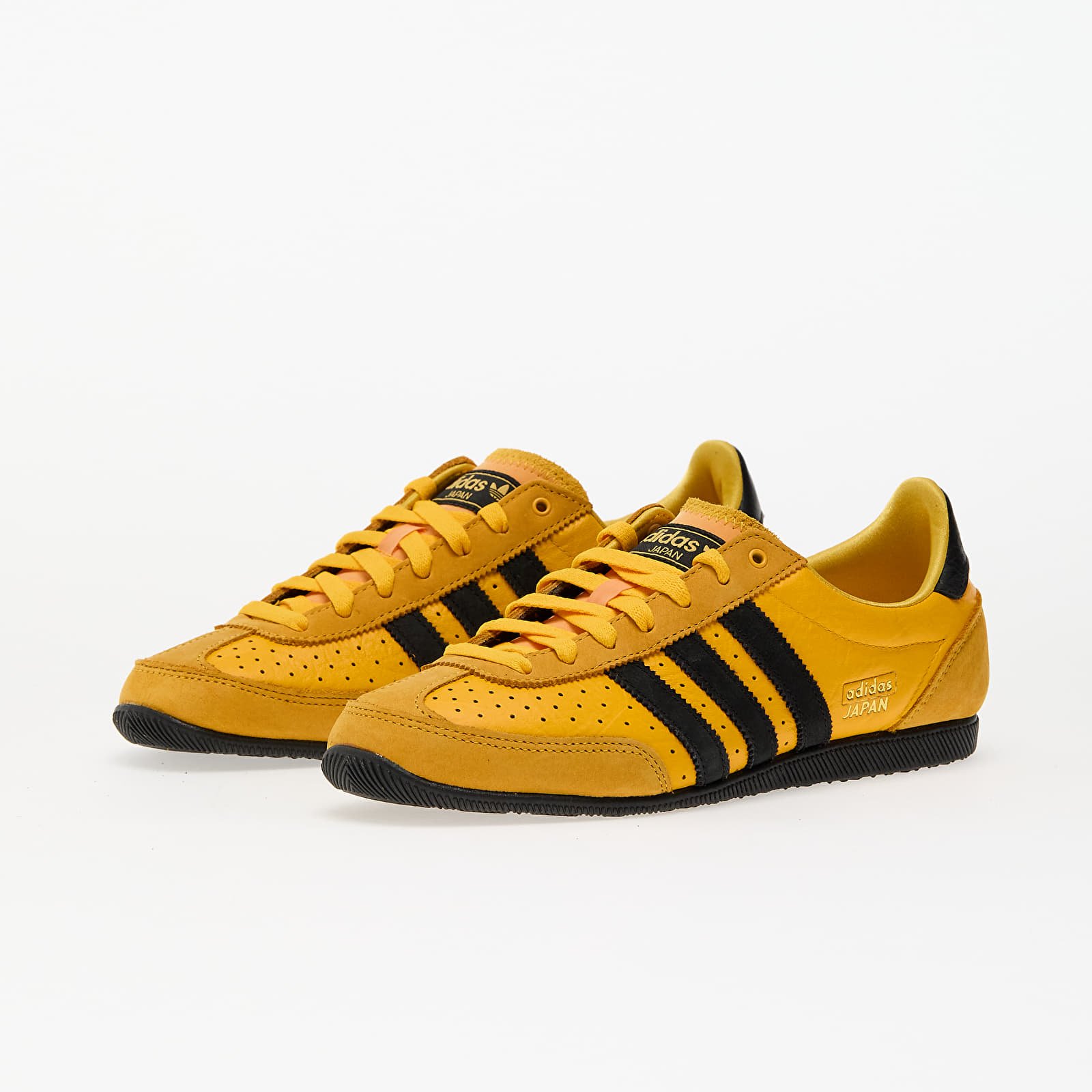 Women's shoes adidas Japan W Creme Yellow/ Core Black/ Gold Metallic
