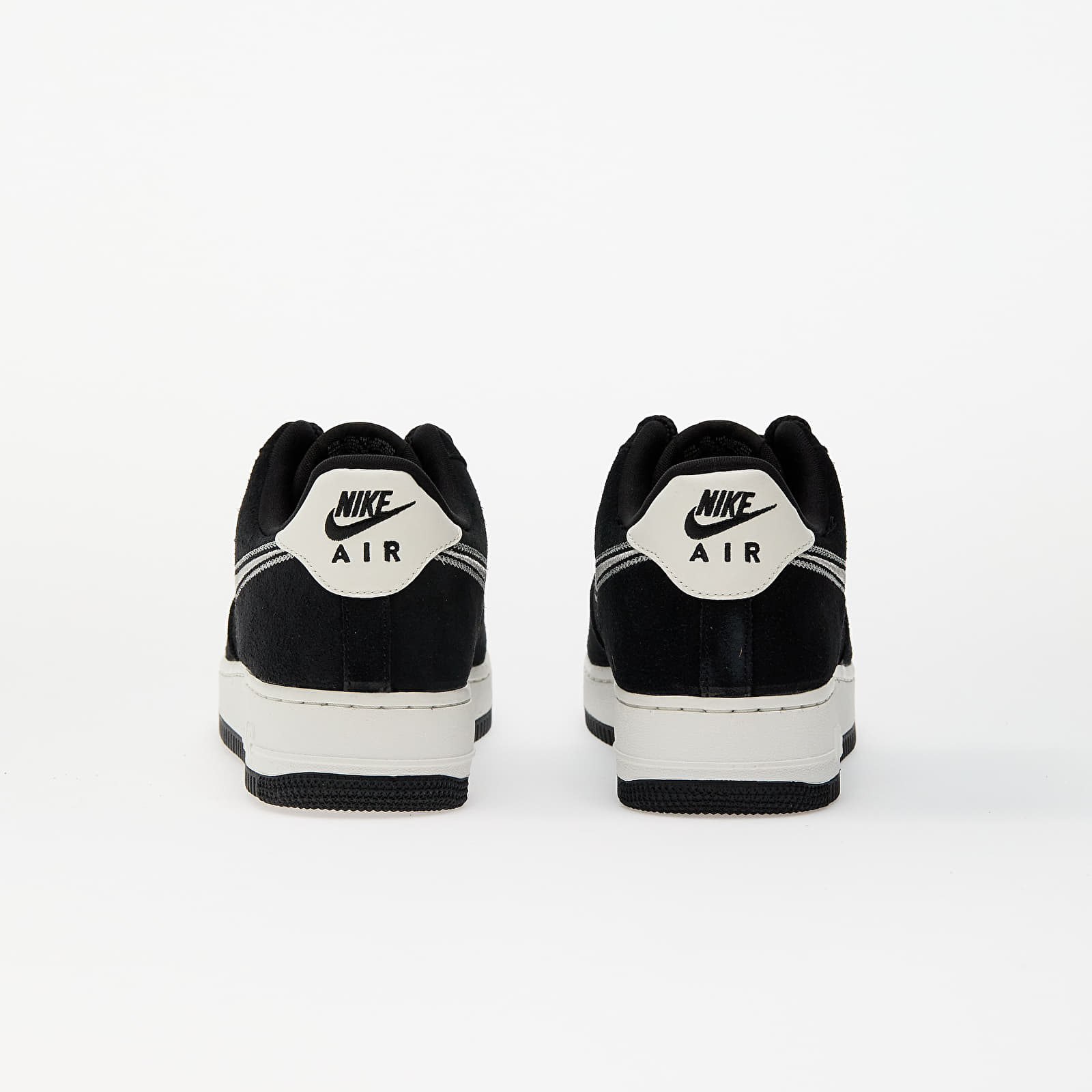 Pánské tenisky a boty Nike Air Force 1 '07 Lv8 Black/ Sail