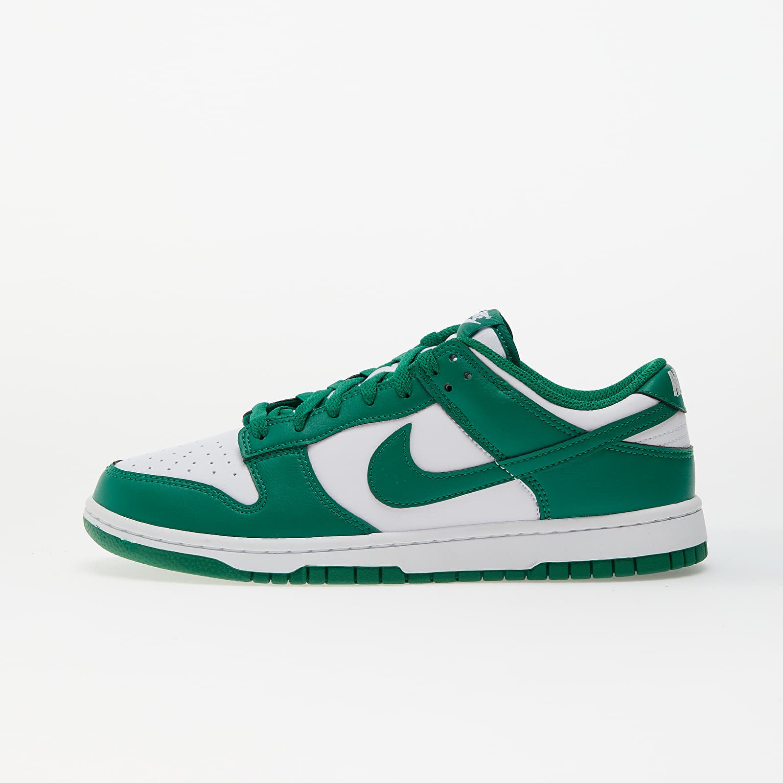 Herren Sneaker und Schuhe Nike Dunk Low Retro White/ Malachite
