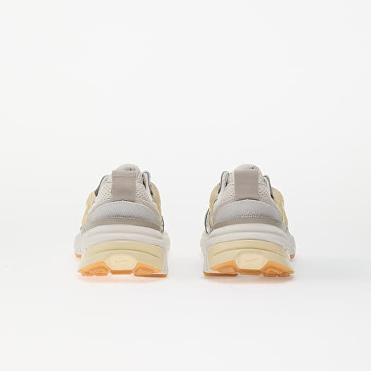 ★NIKE★ V2K Run W Phantom Light Khaki College Gray White HV Nike Sportswear V2K RUN - Trainers - phantom/white/light