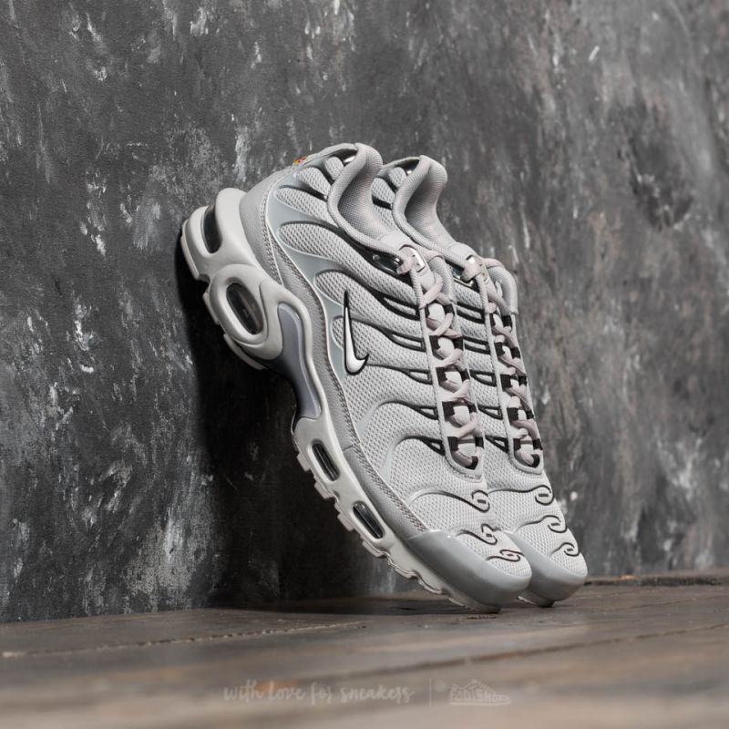 Nike Air Max Plus Wolf Grey/ White/ Black | Footshop