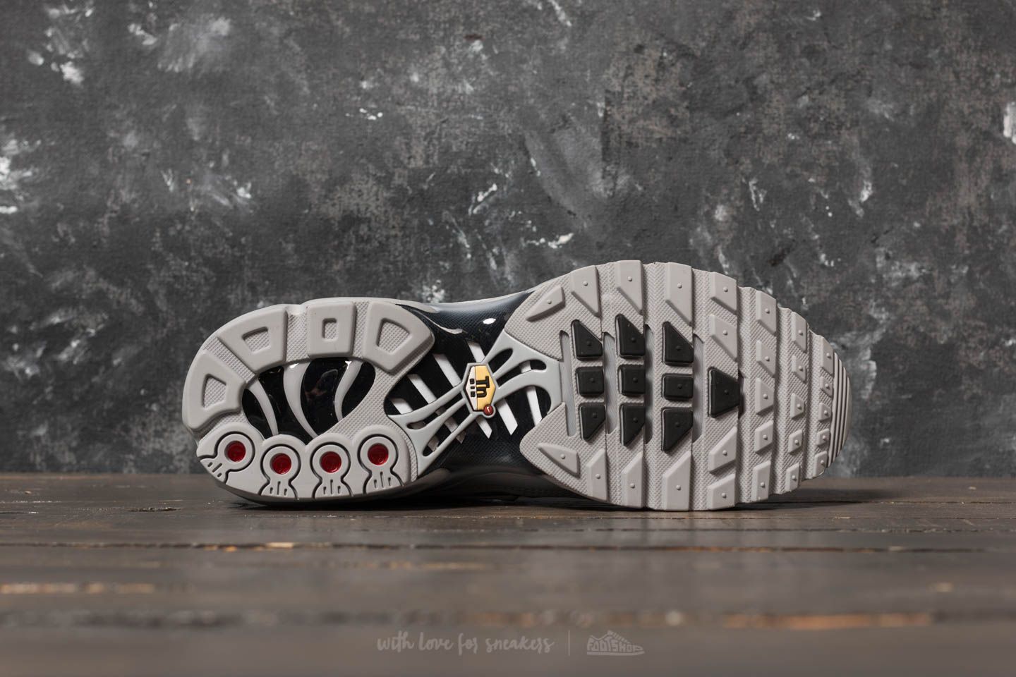 Men's shoes Nike Air Max Plus Wolf Grey/ White/ Black
