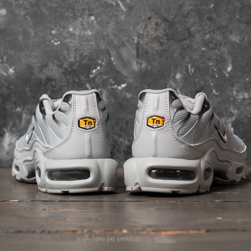 Nike Air Max Plus Wolf Grey/ White/ Black | Footshop