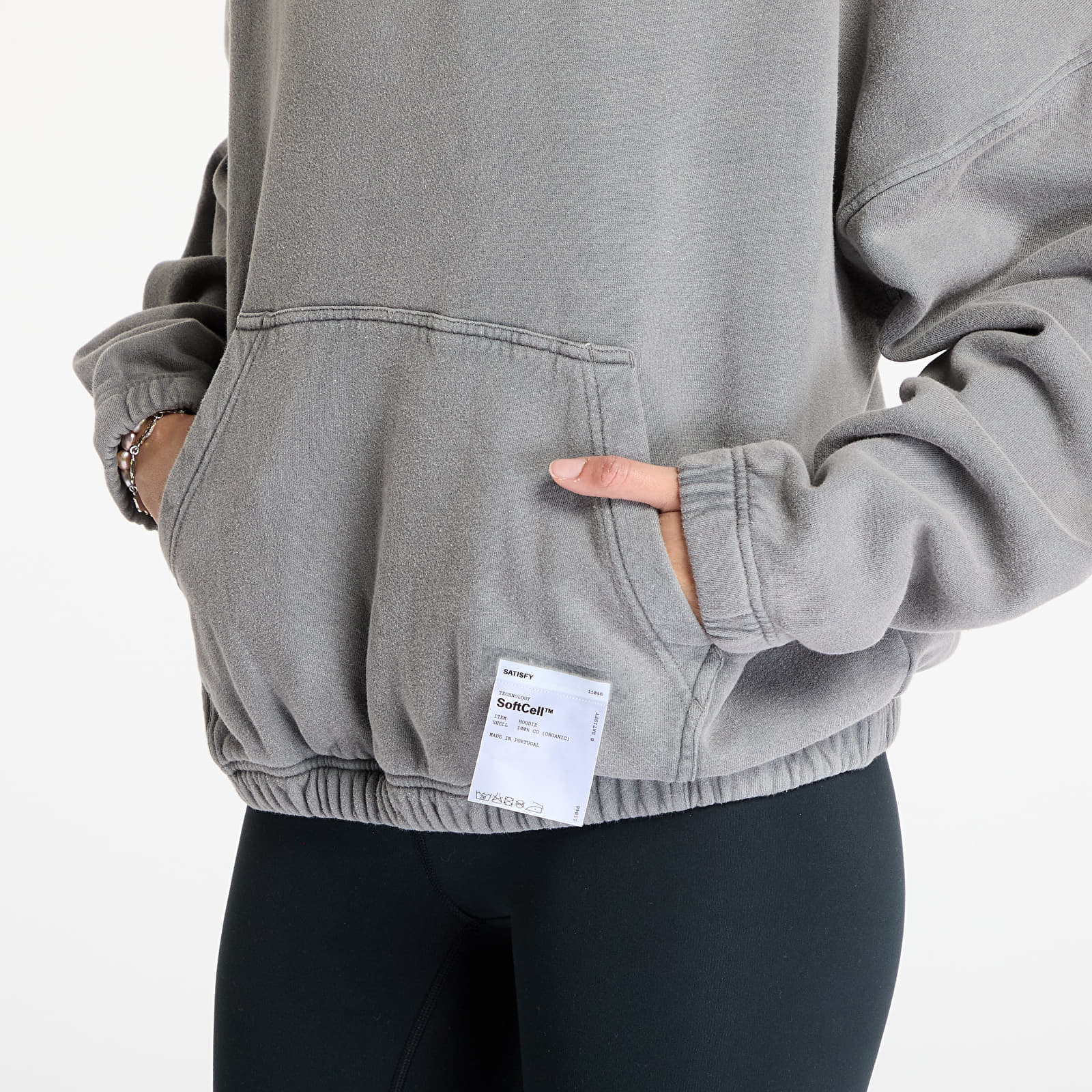 Sweatjacken und Sweatshirts Satisfy SoftCell Hoodie UNISEX Aged Grey