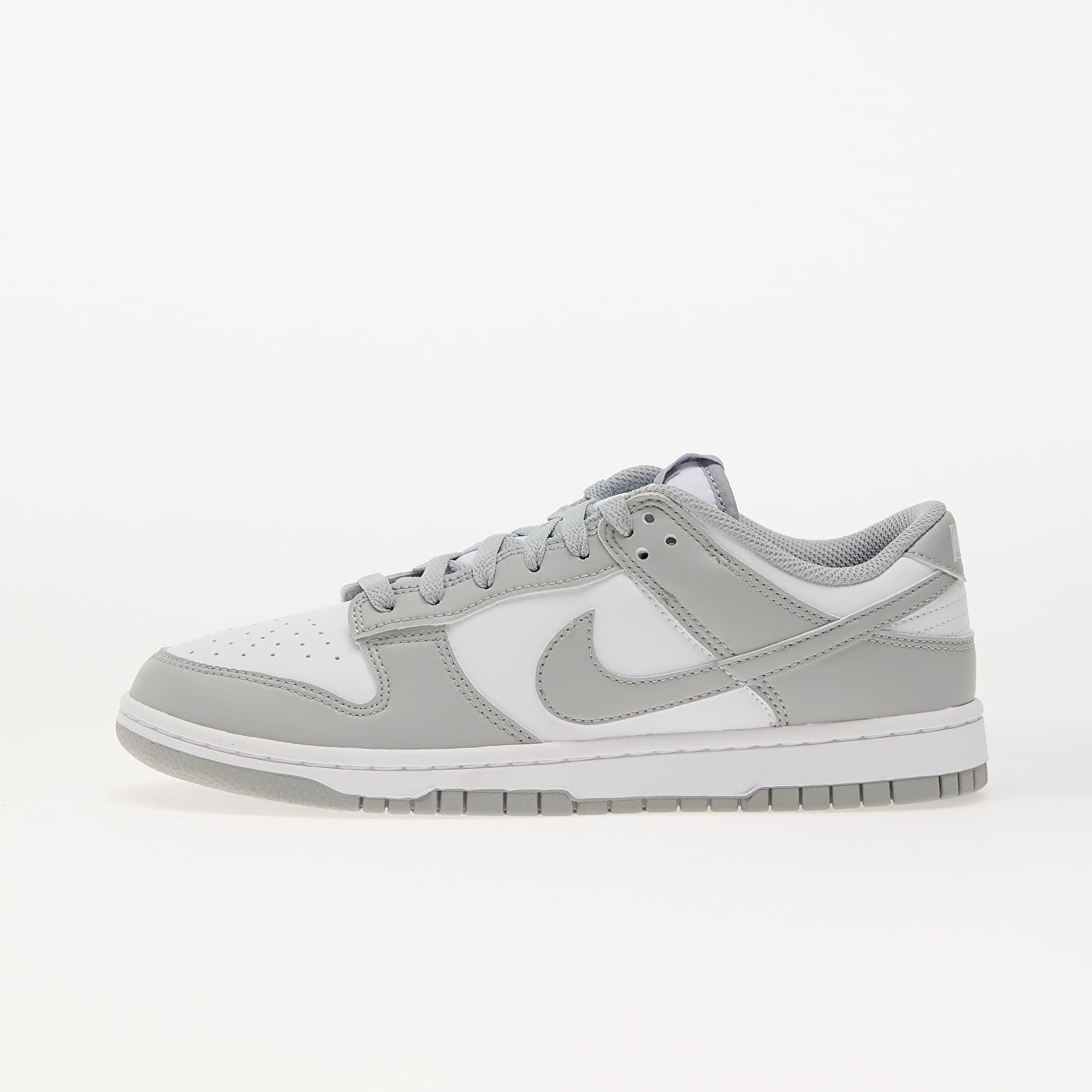 Levně Tenisky Nike Dunk Low Retro White/ Lt Smoke Grey-White