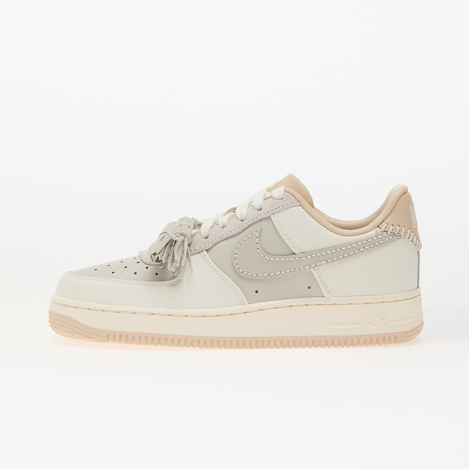 Dámské tenisky a boty Nike W Air Force 1 '07 Light Bone/ Light Bone-Sail-Pink Oxford