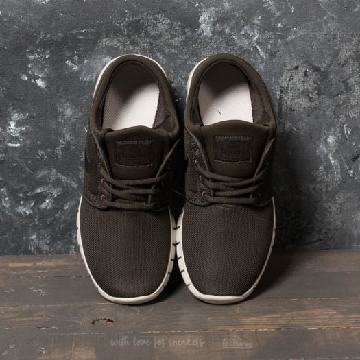 Women s shoes Nike Stefan Janoski Max GS Sequoia Black Gum Med Brown Footshop