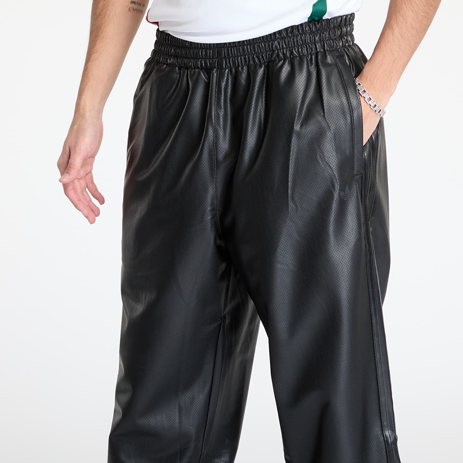 Džíny a kalhoty adidas Premium Track Pants Black