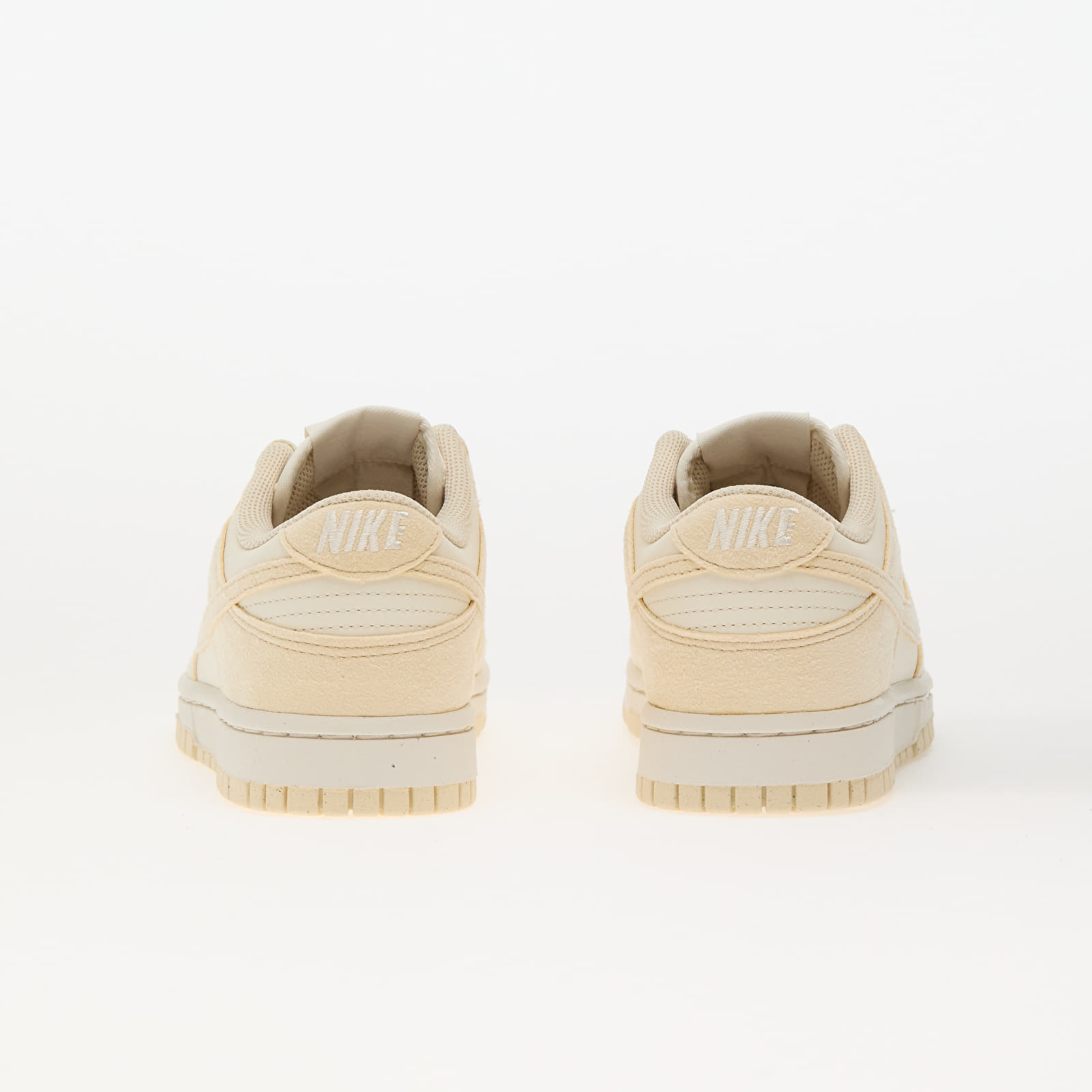 Dámské tenisky a boty Nike W Dunk Low Soft Pearl/ Beach-Pale Ivory-White