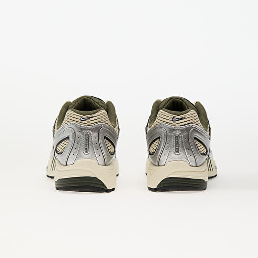 nike air pegasus khaki