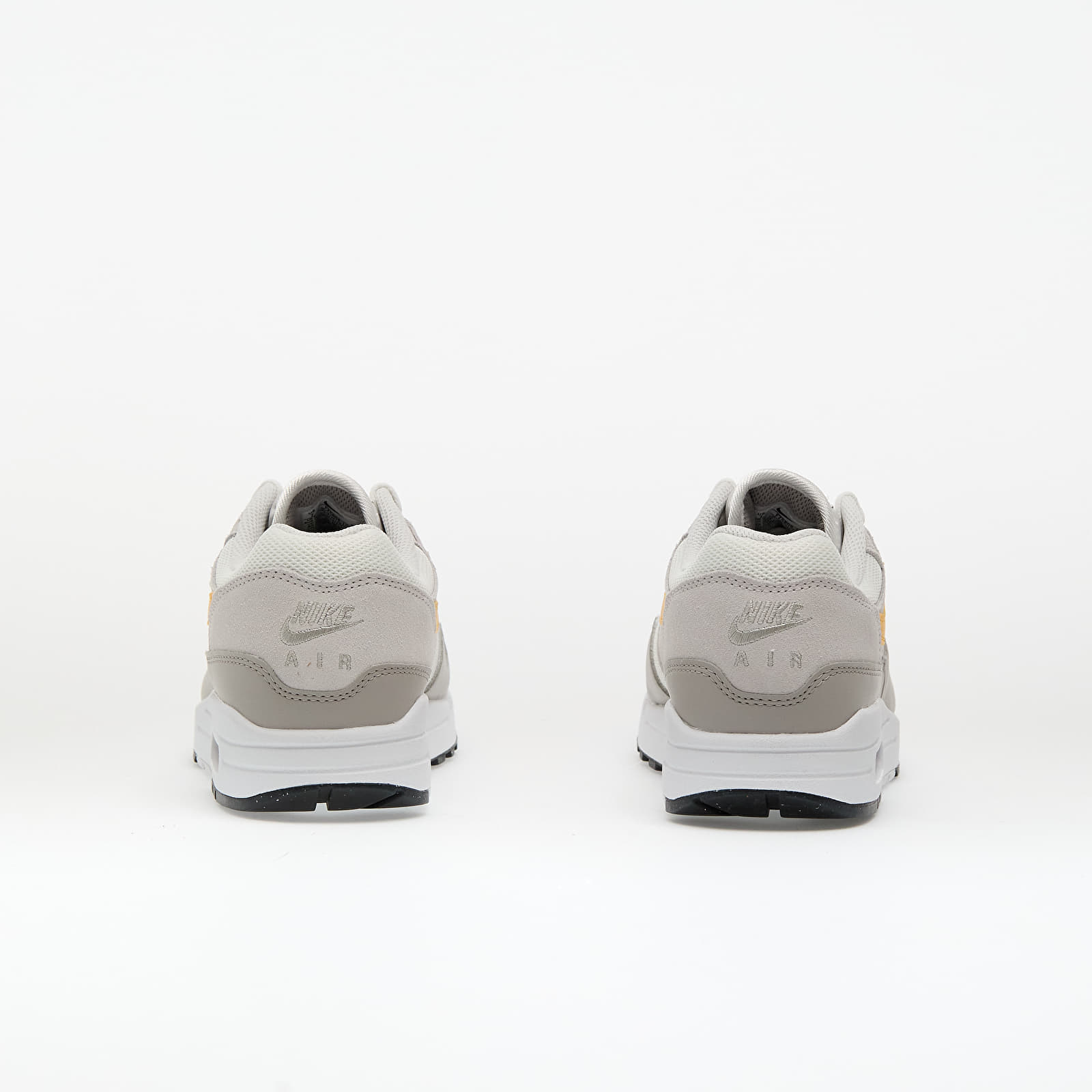 Pánské tenisky a boty Nike Air Max 1 Essential Summit White/ University Gold-Vast Grey