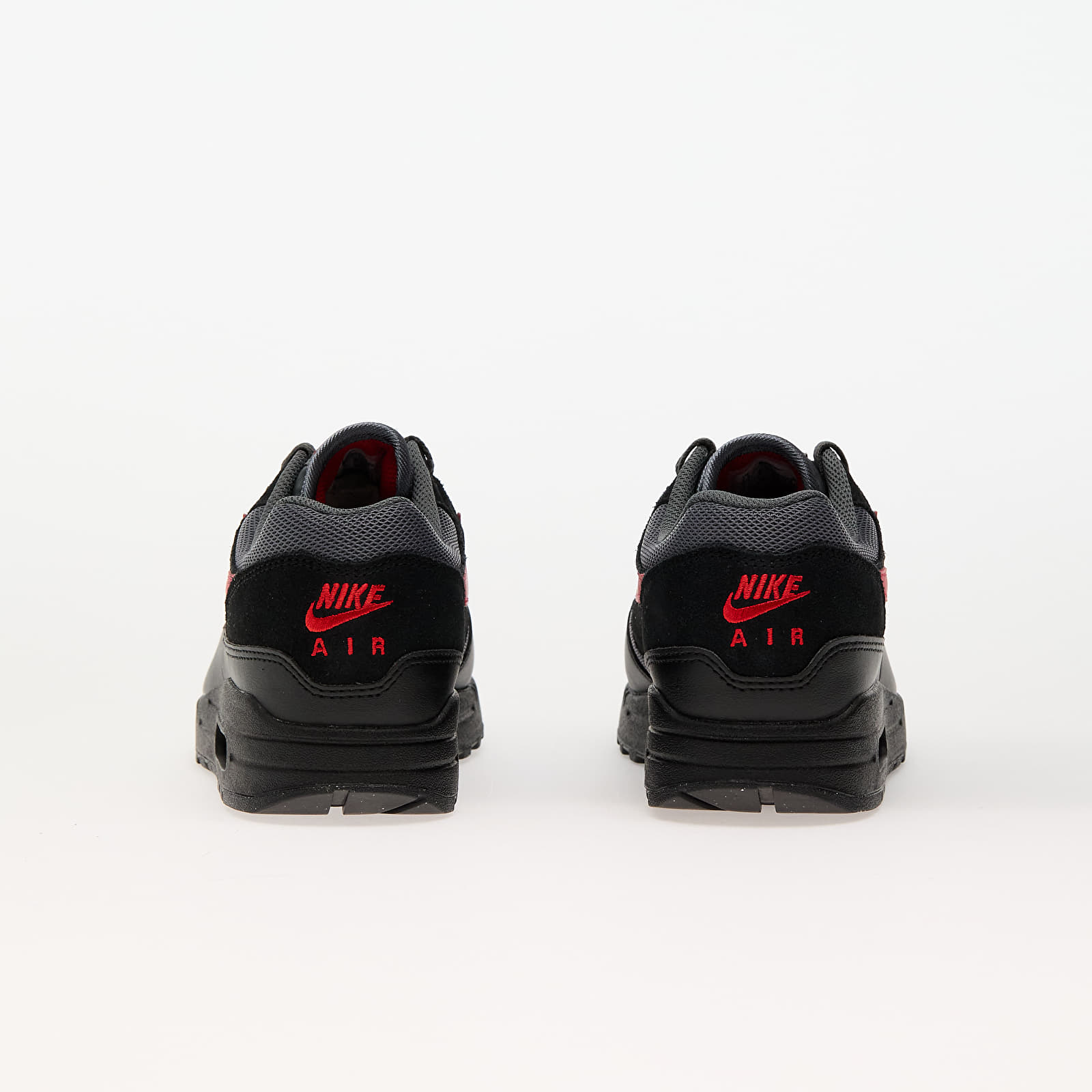 Férfi cipők Nike Air Max 1 Essential Black/ University Red-Iron Grey