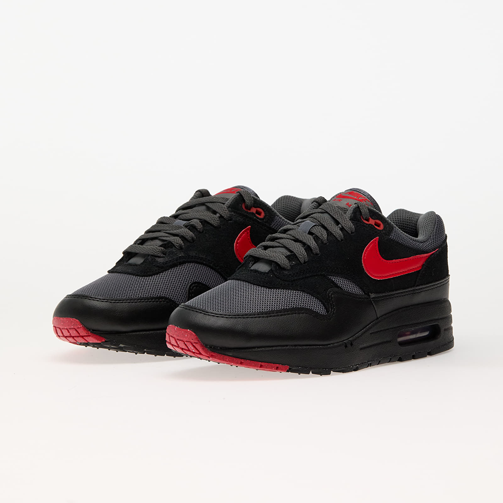 Férfi cipők Nike Air Max 1 Essential Black/ University Red-Iron Grey