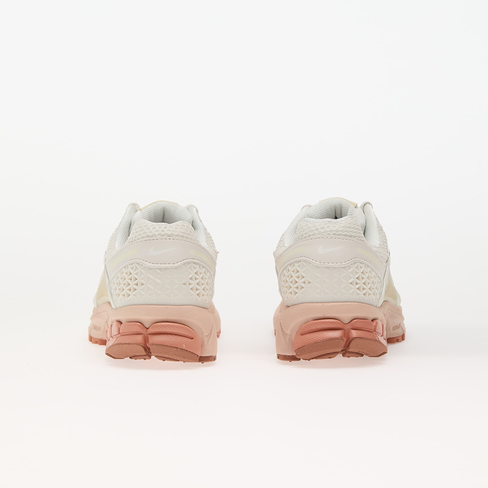 Women's shoes Nike W Zoom Vomero 5 Phantom/ Summit White-Particle Beige