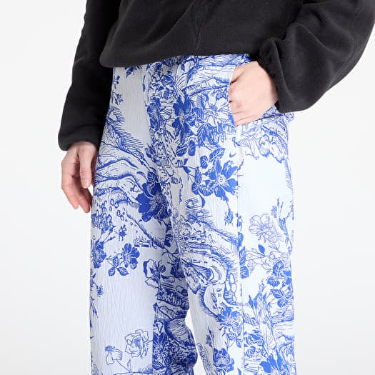 Hyper Royal Nike Hyper Femme Shorts Nike Sportswear Collection