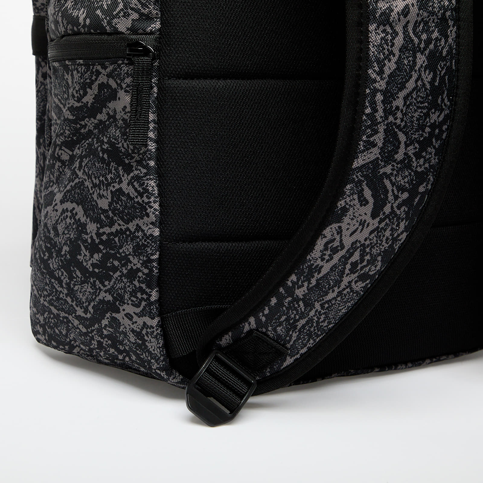 Pánské batohy Nike Heritage Backpack 25L Cave Stone/ Black/ Black