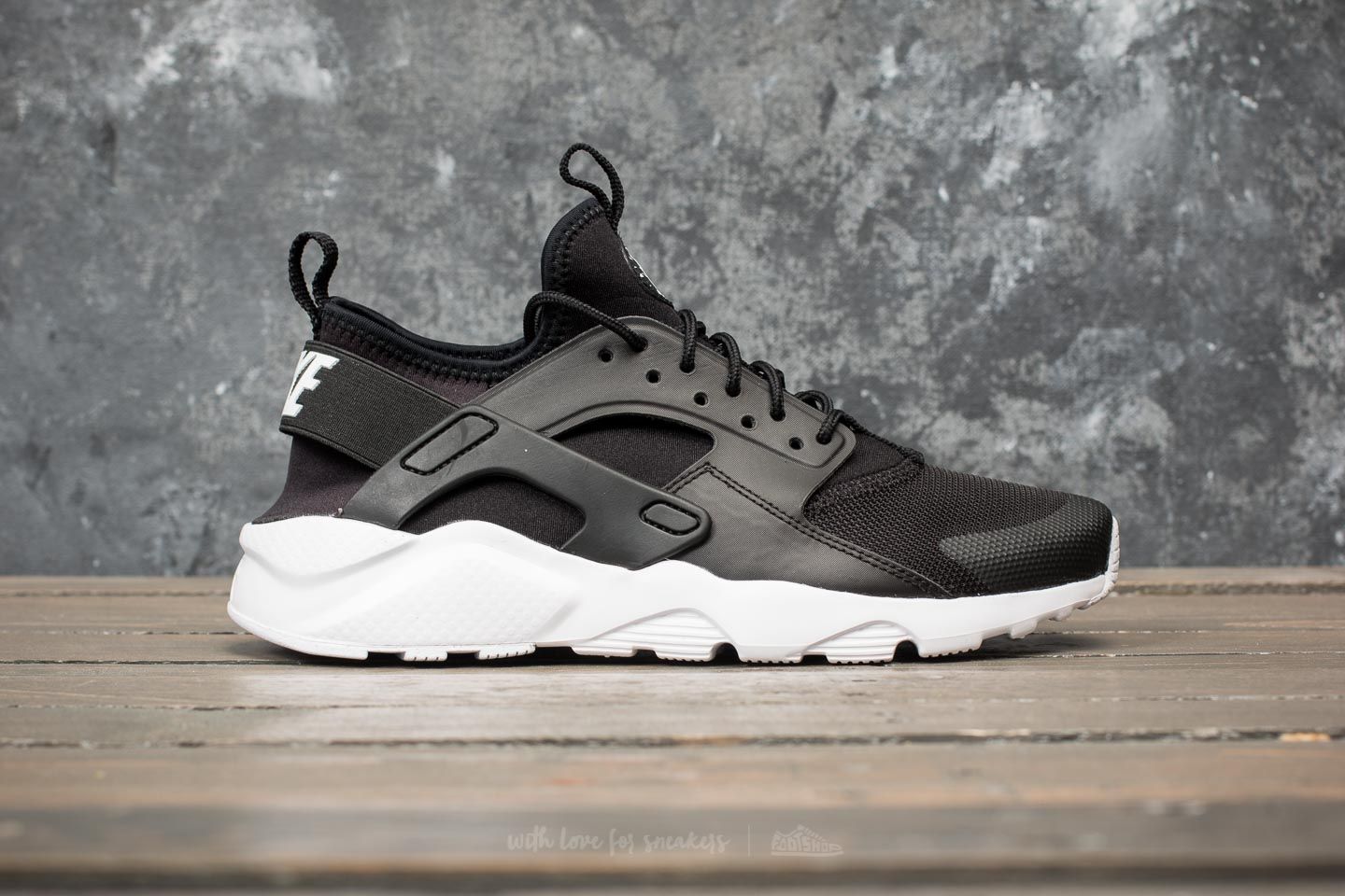 Buty damskie Nike Air Huarache Run Ultra GS Black/ White