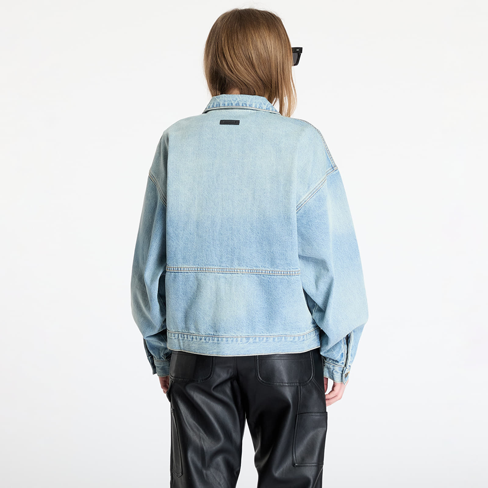 Casacos Fear Of God ESSENTIALS Denim Trucker Jacket Vintage Blue
