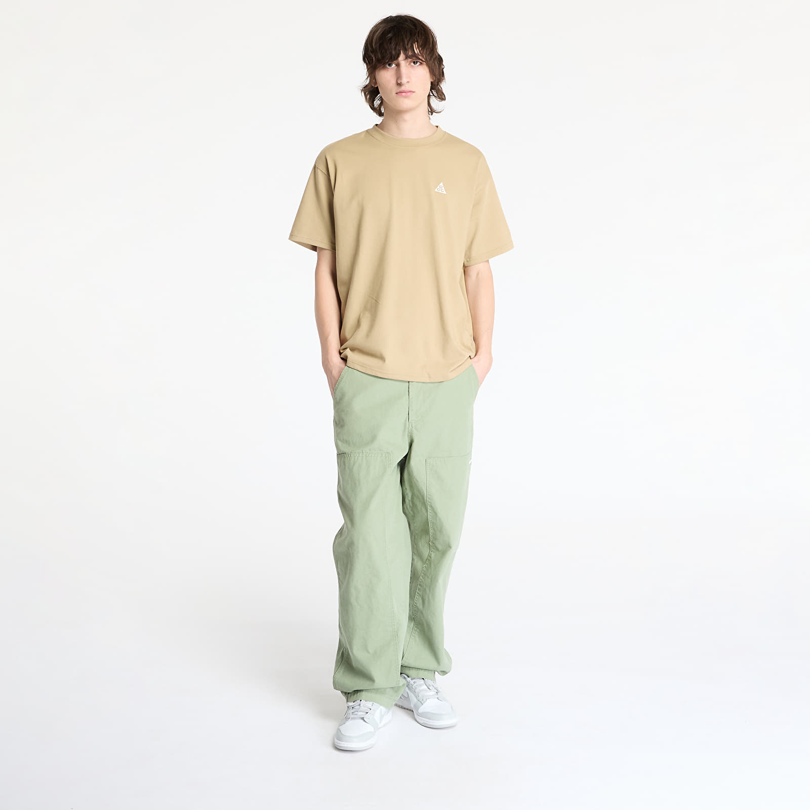 Trička Nike ACG Men's Max90 T-Shirt Parachute Beige