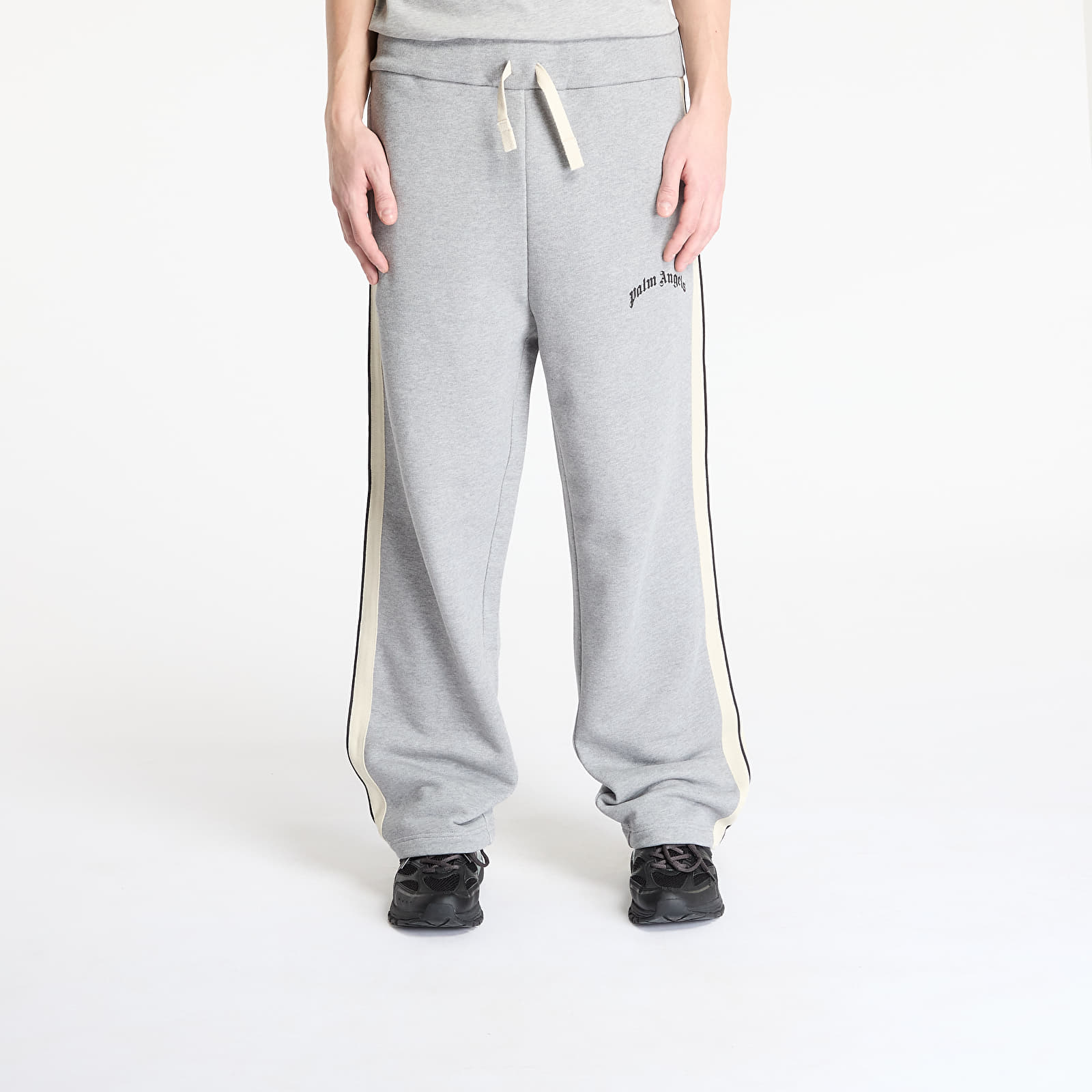 Férfi melegítőnadrágok Palm Angels Curved Logo Track Sweatpants Grey Melange