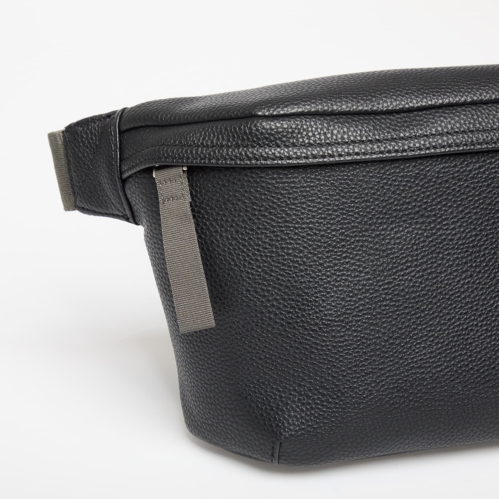 Övtáskák Calvin Klein Jeans Cargo Waistbag Black