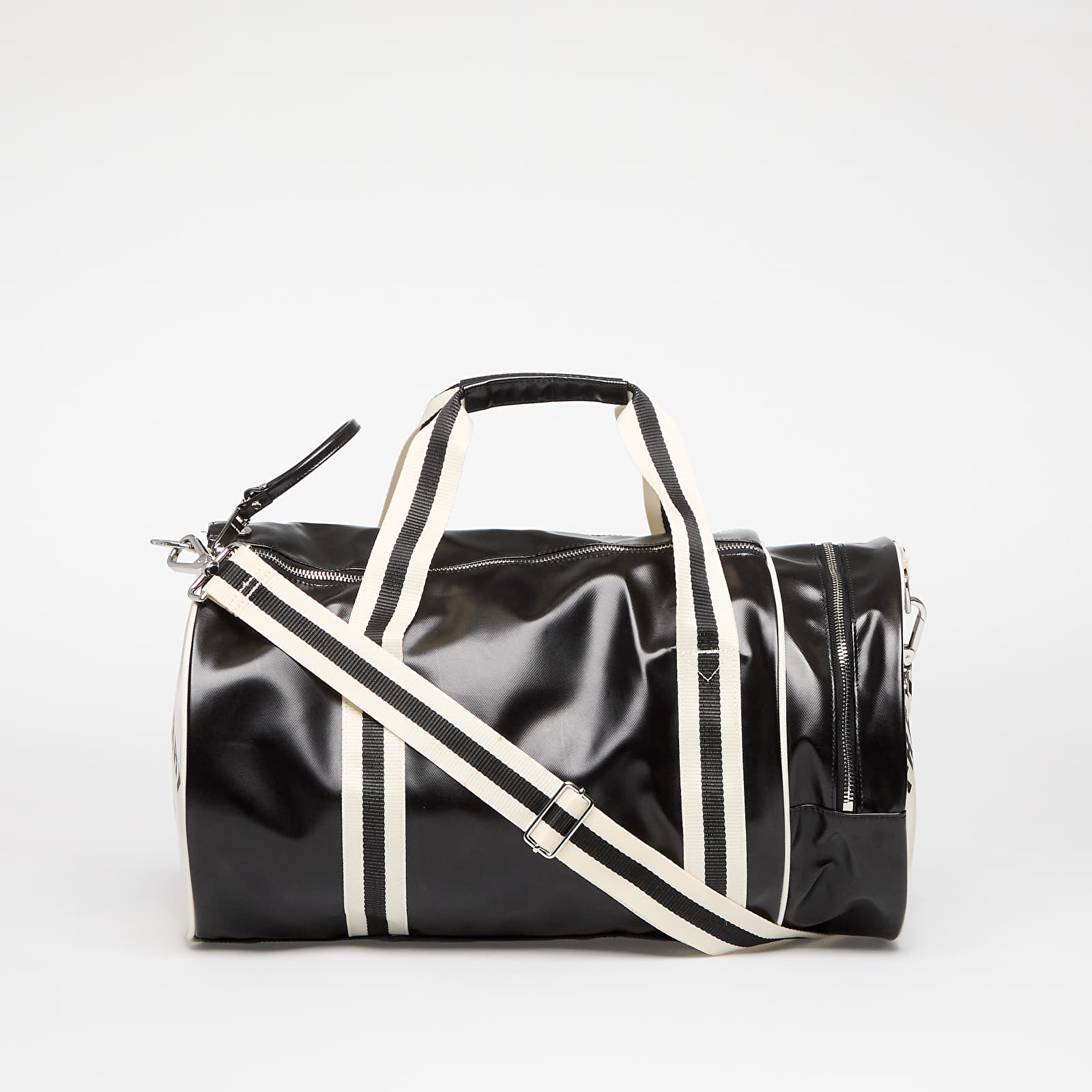 Duffle bag FRED PERRY Classic Barrel Bag Black/ Ecru