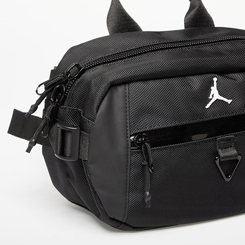 green louis vuitton backpack Miami Taigarama Monogram Discovery utility backpack including a d Anglerfish Harness Both Light Color:Canadian Flag