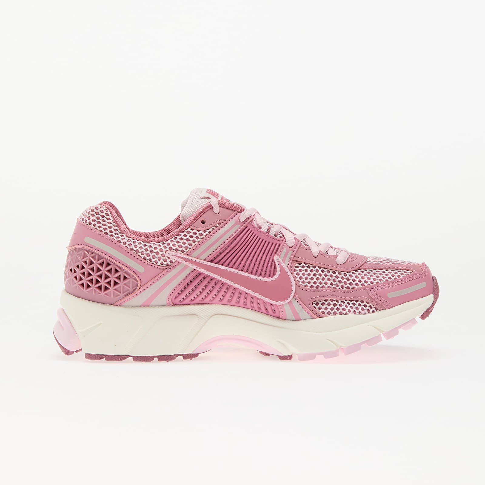 Women's shoes Nike W Zoom Vomero 5 Elemental Pink/ Desert Berry-Pink Foam