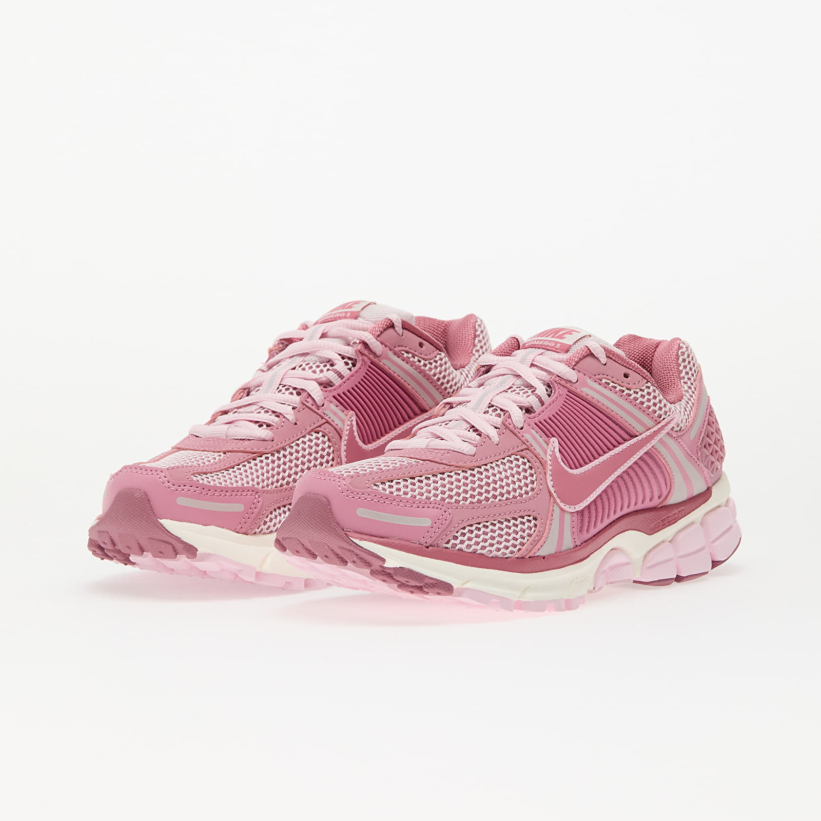 Women's shoes Nike W Zoom Vomero 5 Elemental Pink/ Desert Berry-Pink Foam