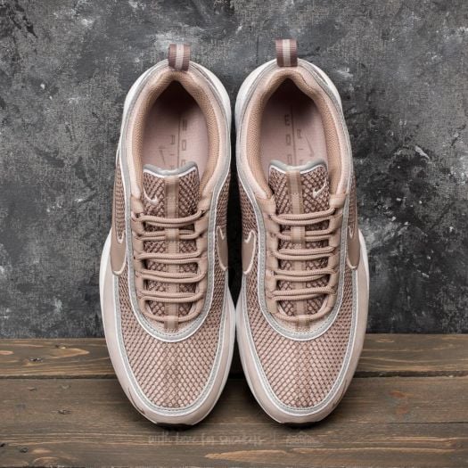 Nike Air Zoom Spiridon 16 SE
