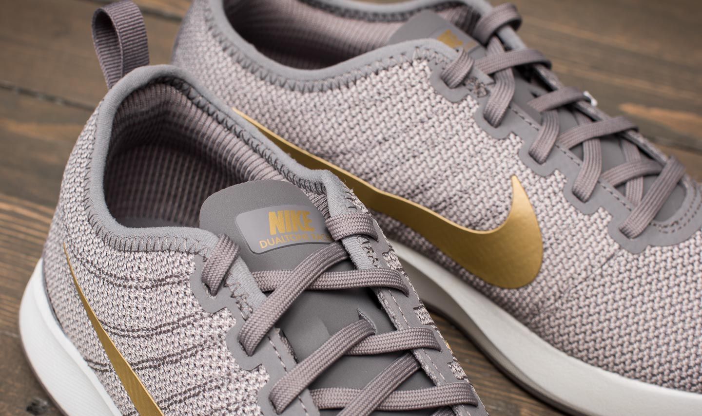 Nike dualtone racer yellow on sale