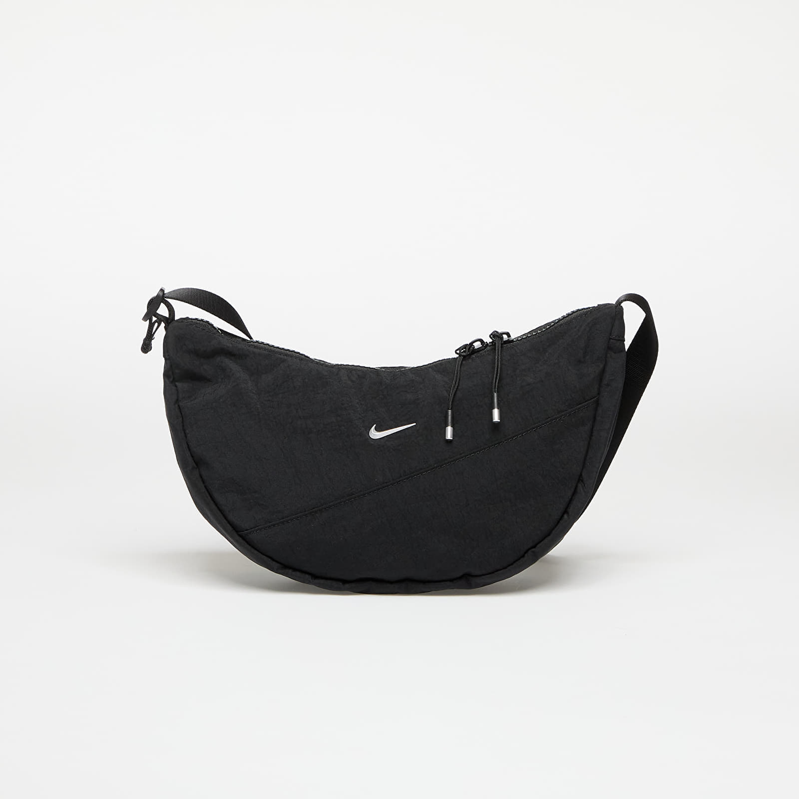 Bolsa Nike Aura Crescent Crossbody Bag 4L Black/ Black/ Matte Silver 4 l