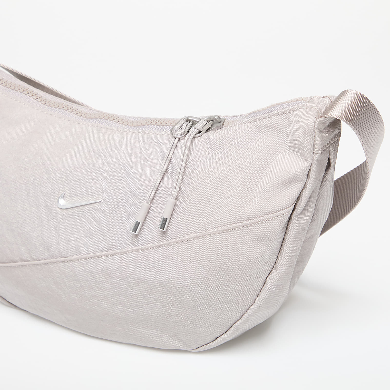 Tašky přes rameno Nike Aura Crescent 4L Crossbody Bag College Grey/ College Grey/ Matte Silver