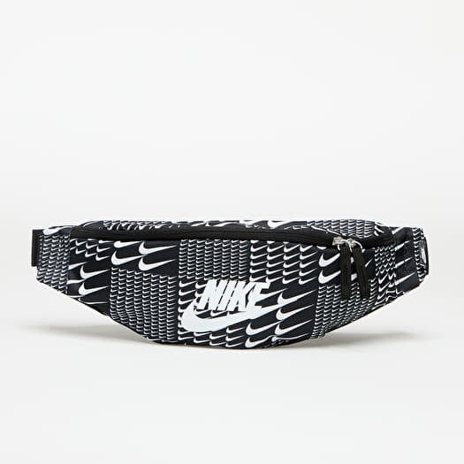 Ledvinka Nike Heritage Crossbody Bag 3L Black/ White/ White