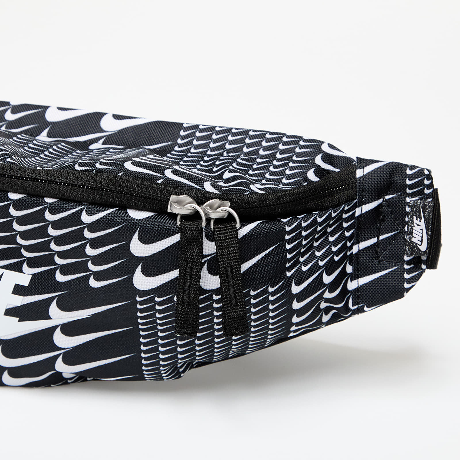 Nerki Nike Heritage Crossbody Bag 3L Black/ White/ White