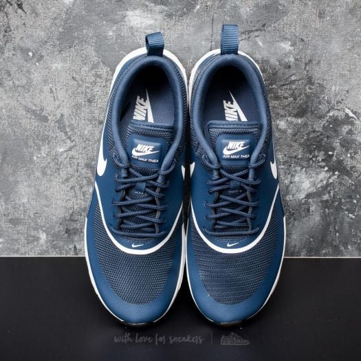 Nike air thea navy top
