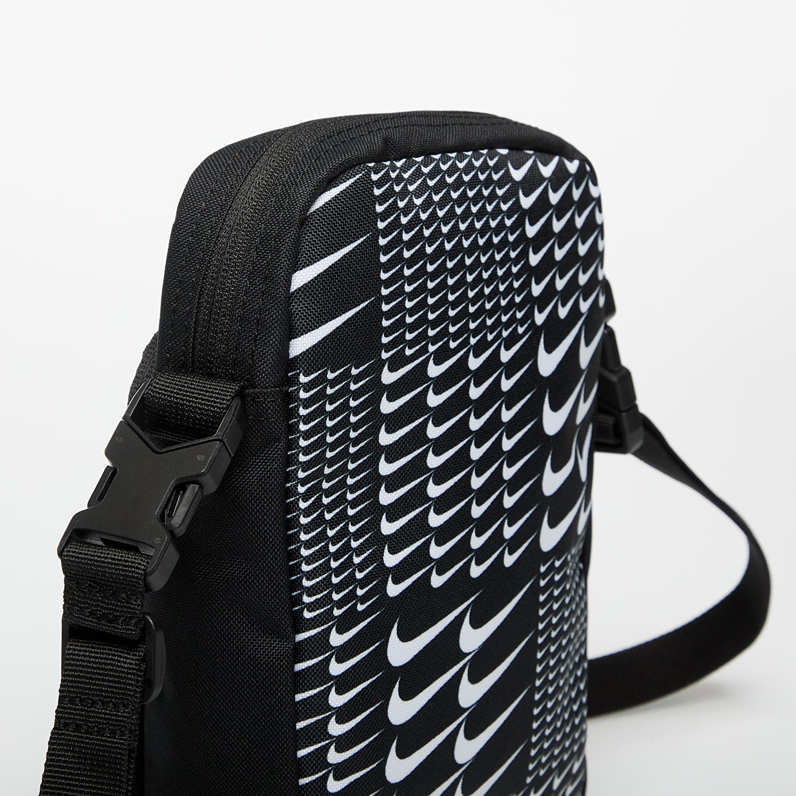 Tašky přes rameno Nike Heritage Crossbody Bag 4L Black/ White/ White