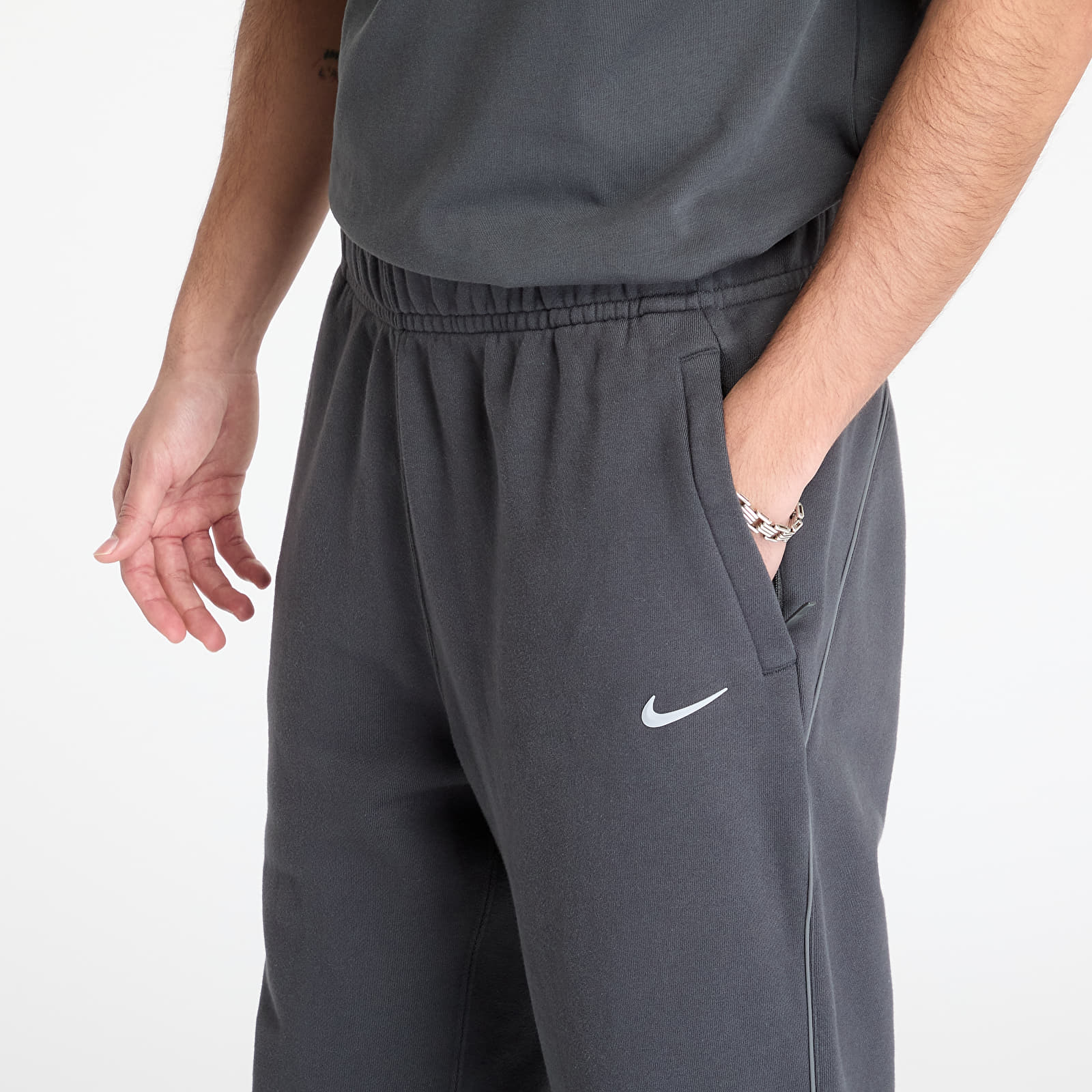 Pánské tepláky Nike x NOCTA NOCTA Fleece CS Sweatpants Anthracite/ Iron Grey/ Wolf Grey/ Wolf Grey