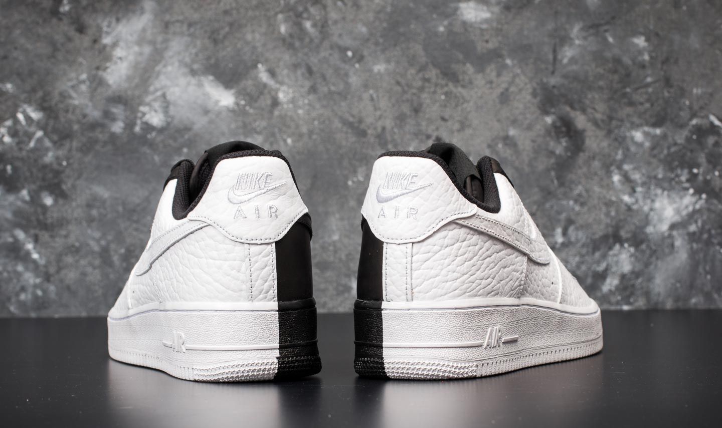 Herren Sneaker und Schuhe Nike Air Force 1 '07 Premium Black/ White-Black