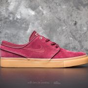 Nike janoski maroon hot sale