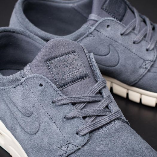 Nike janoski max thunder blue top