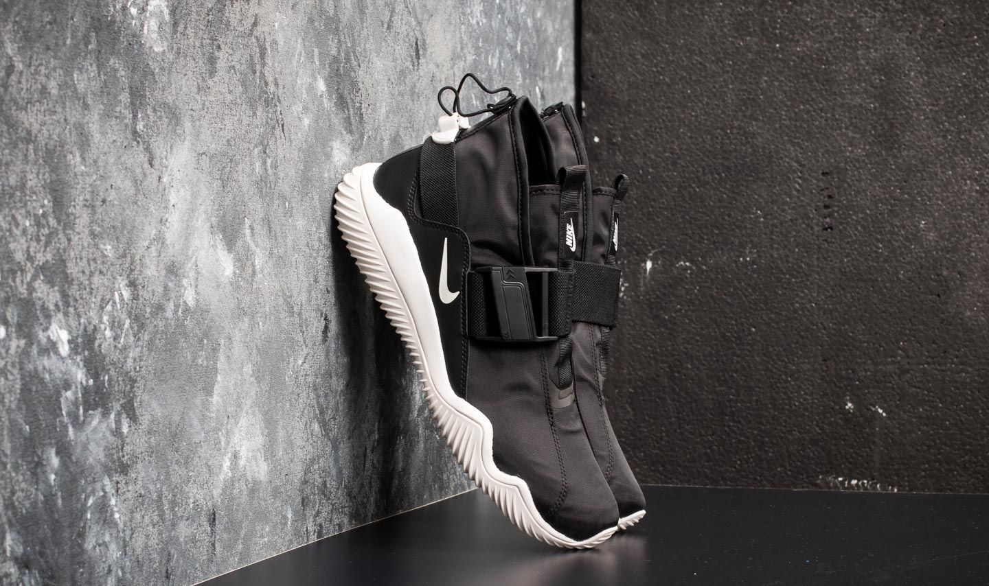 Férfi cipők Nike Komyuter Black/ Summit White