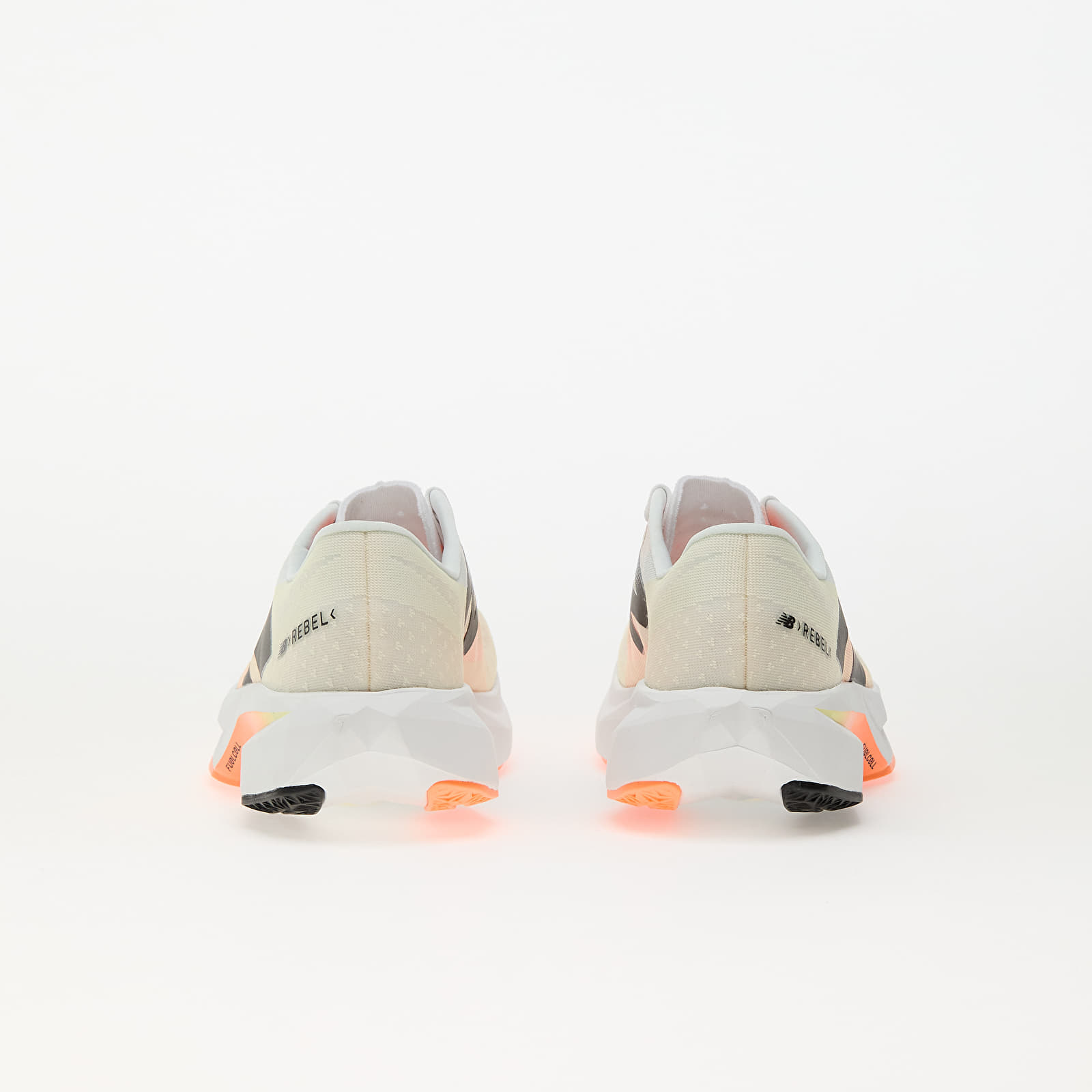 Pánské tenisky a boty New Balance FuelCell Rebel V4 White/ Light Yellow/ Orange