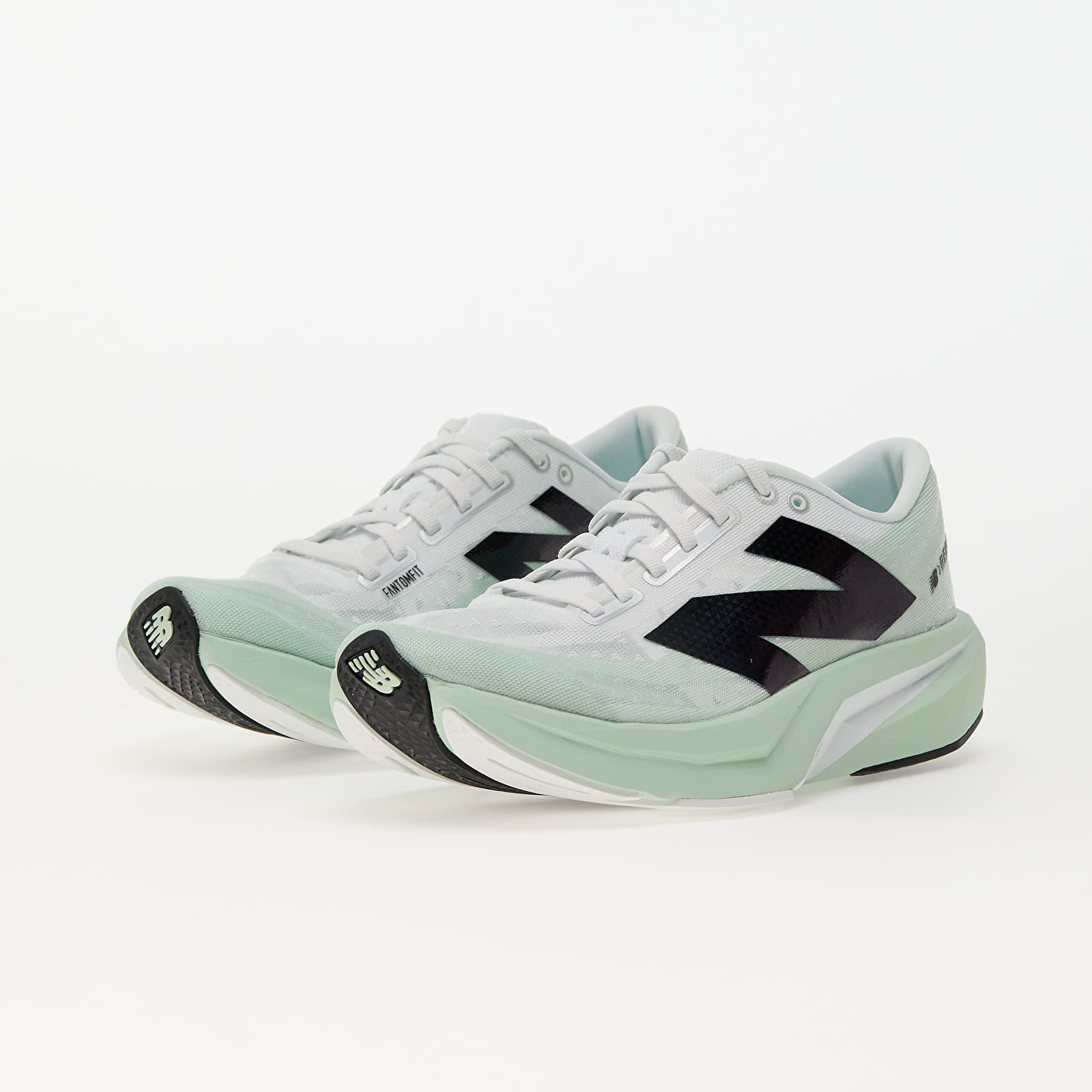Dámské tenisky a boty New Balance FuelCell Rebel V4 White/ Clay Ash