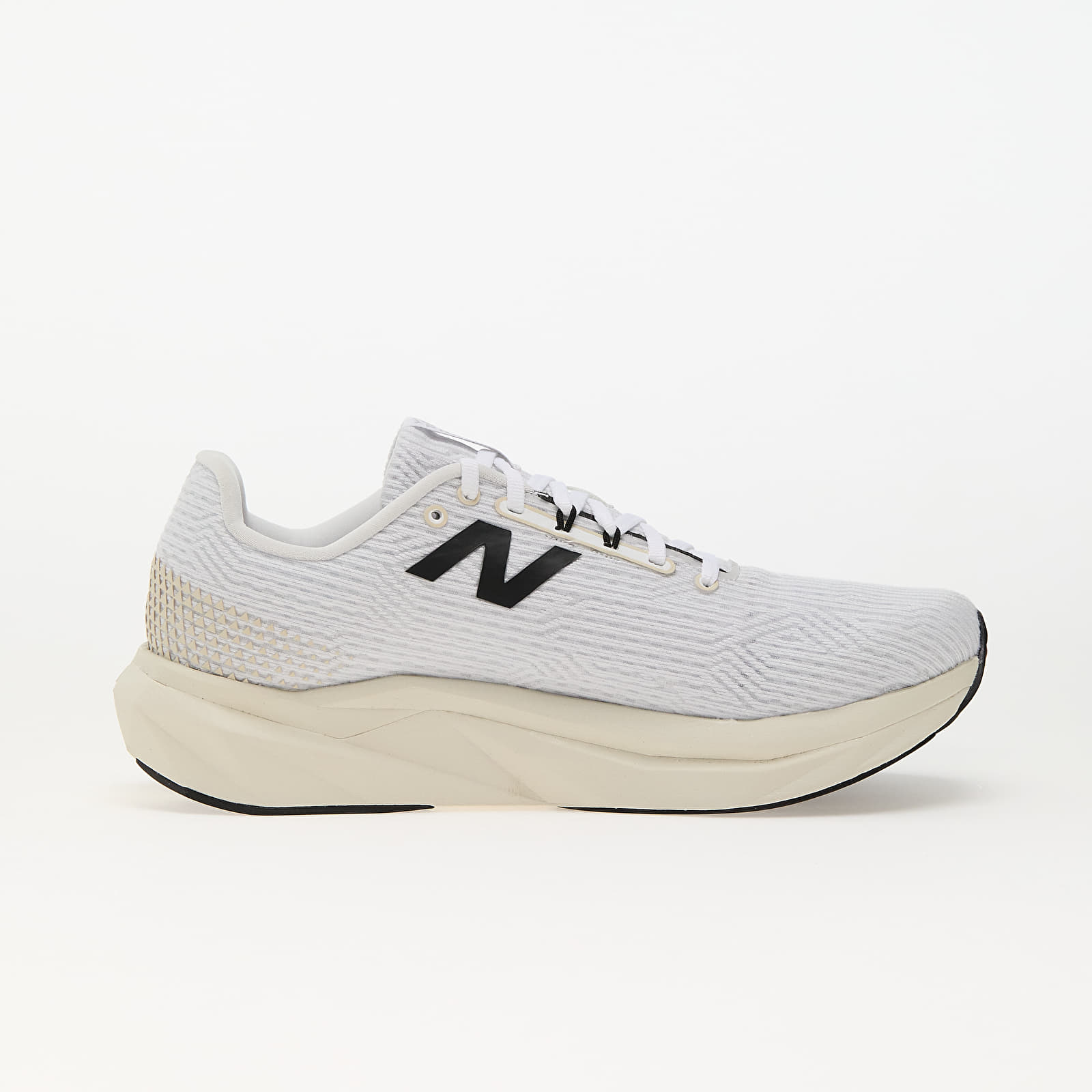 Pánské tenisky a boty New Balance FuelCell Propel v5 White/ Black Cement/ Linen