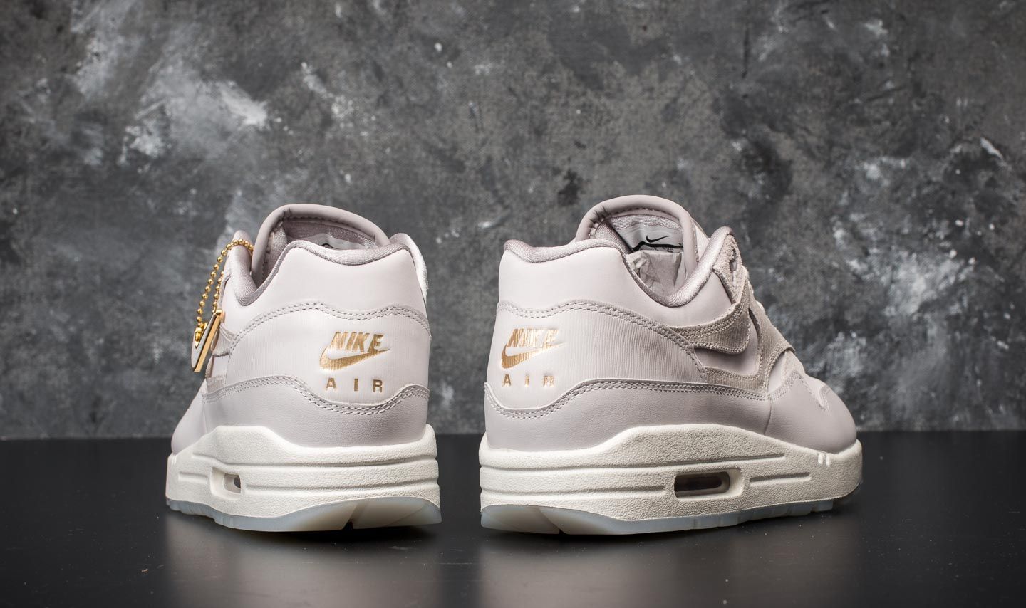 Damen Sneaker und Schuhe Nike Wmns Air Max 1 Premium Vast Grey Vast Grey Footshop