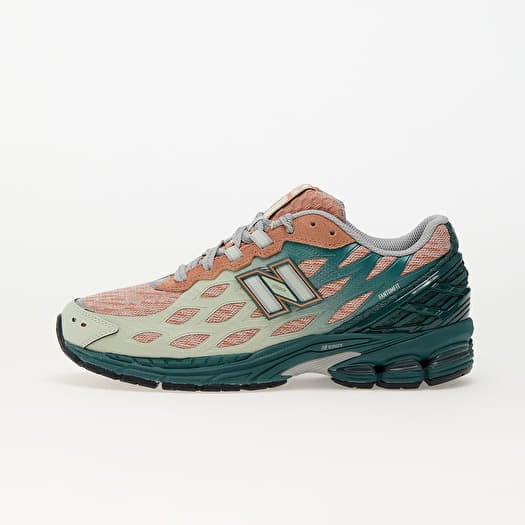 New Balance 1906 New Spruce/ Light Sparrow/ Natural Mint