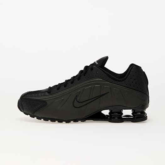 Nike Shox R4 Black/ Black-Black-Bright Crimson