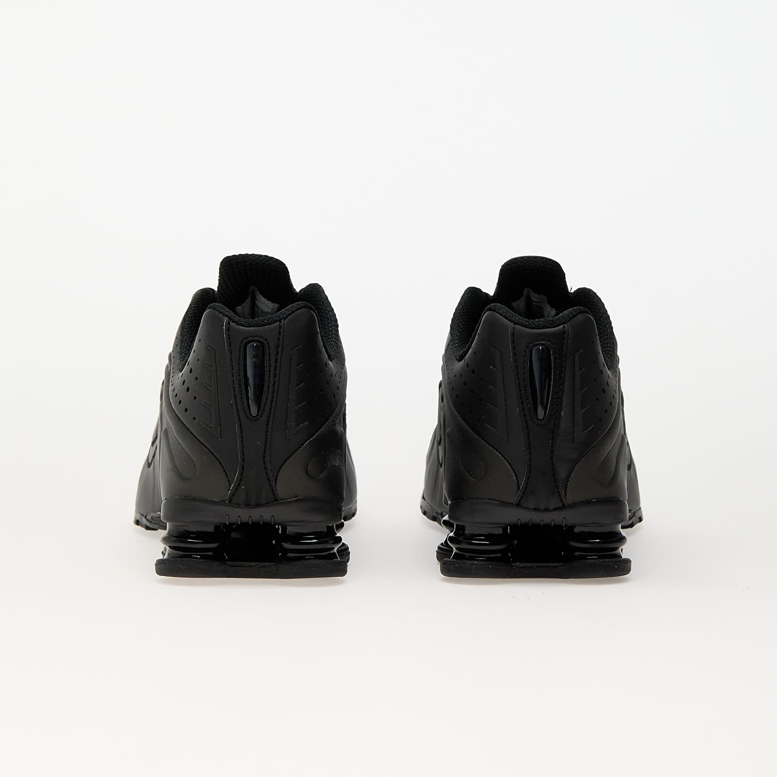 Männer Nike Shox R4 Black/ Black-Black-Bright Crimson