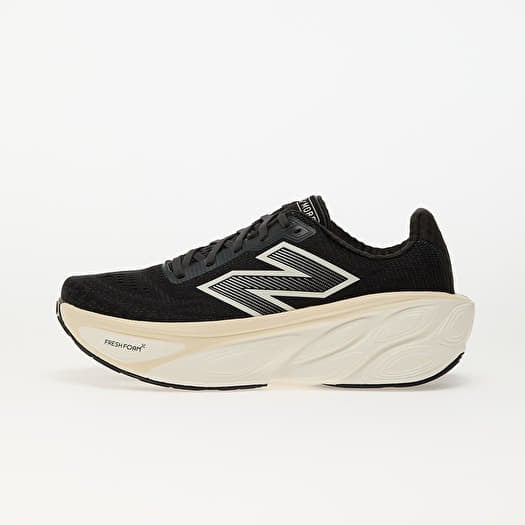 New Balance Fresh Foam x More v5 Black Cement/ Sea Salt